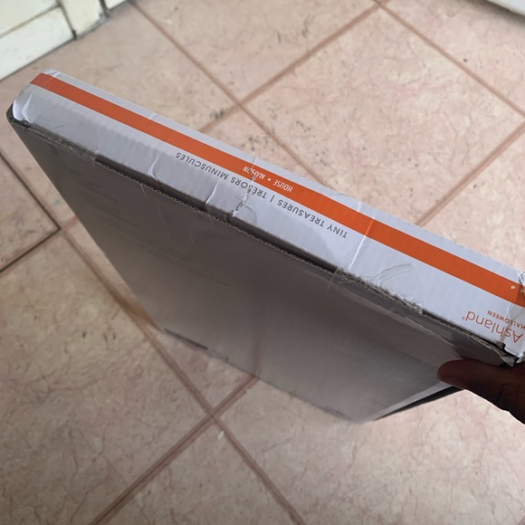 Ashland Tiny Treasures Haunted Halloween House Set - Picture 5 of 11